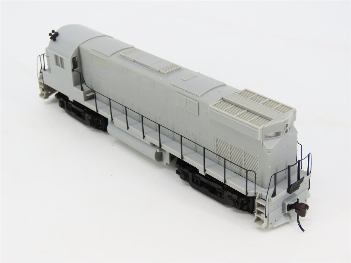 HO Scale Atlas Classic 9330 Undecorated C424 Phase II Diesel Locomotive