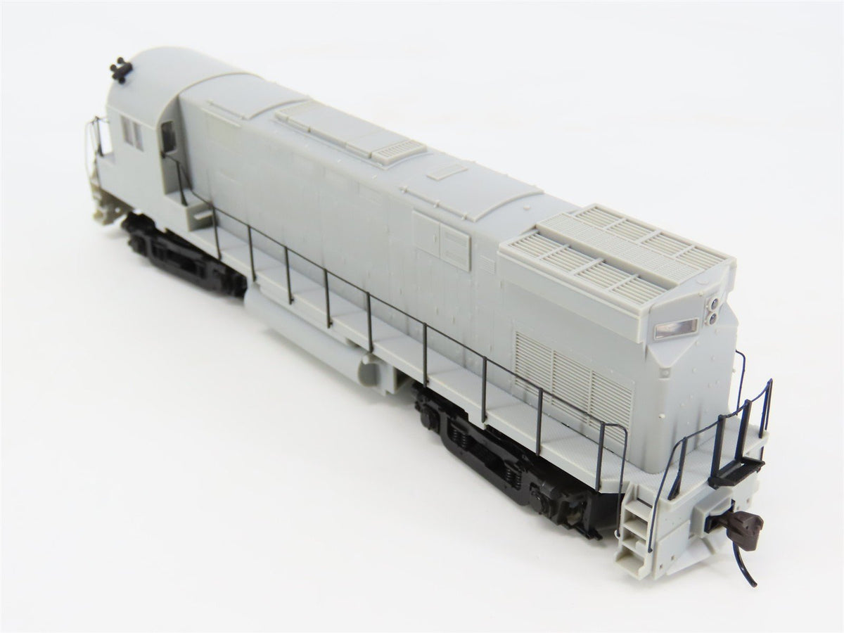 HO Scale Atlas Classic 9330 Undecorated C424 Phase II Diesel Locomotive