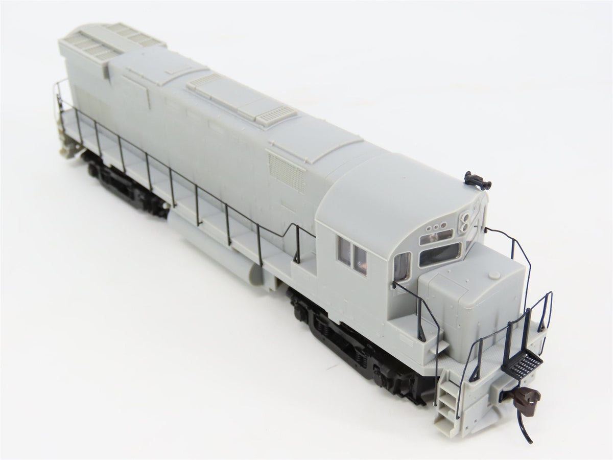 HO Scale Atlas Classic 9330 Undecorated C424 Phase II Diesel Locomotive