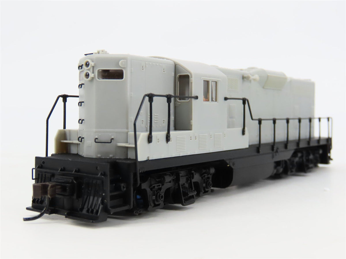 HO Scale Atlas Classic 8401 Undecorated GP7 w/DB Diesel Locomotive