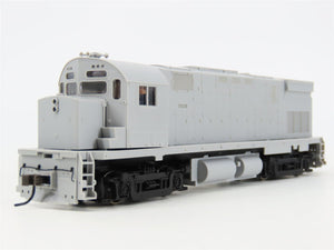 HO Scale Atlas Classic 10000213 Undecorated C424 Phase 3 Diesel Locomotive