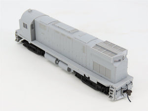 HO Scale Atlas Classic 10000213 Undecorated C424 Phase 3 Diesel Locomotive
