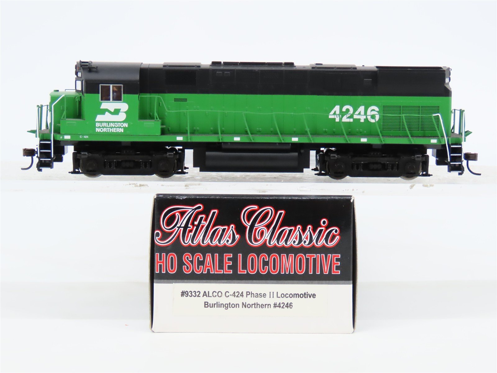 HO Scale Atlas Classic 9332 BN Burlington Northern C425 Diesel Locomotive #4246