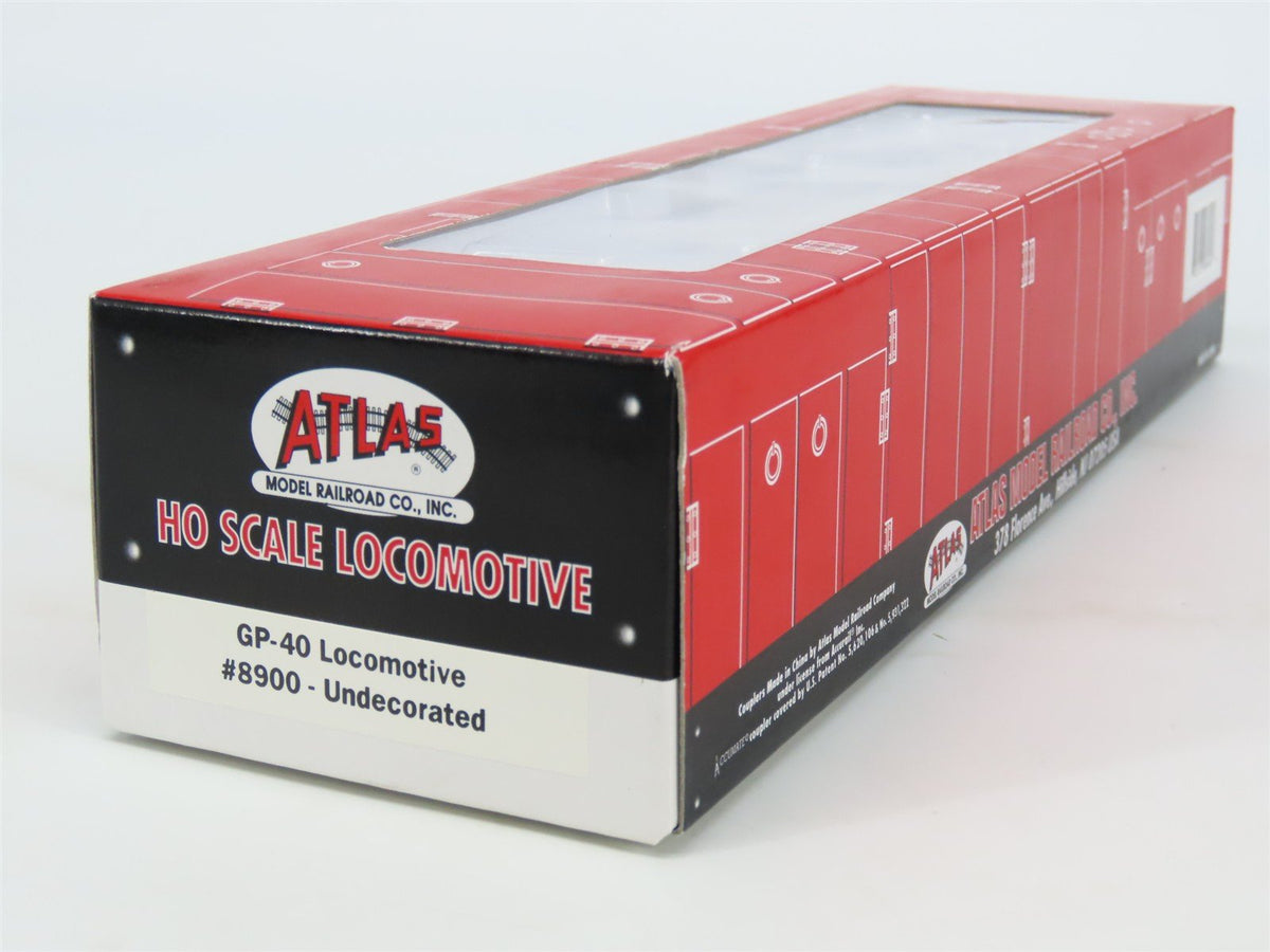 HO Scale Atlas 8900 Undecorated GP40 Diesel Locomotive