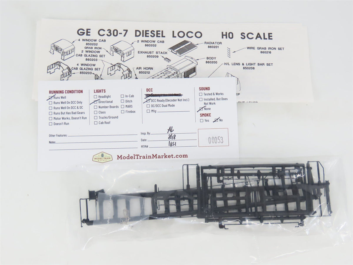 HO Scale Atlas 8605 BN Burlington Northern C30-7 Diesel Locomotive #5028