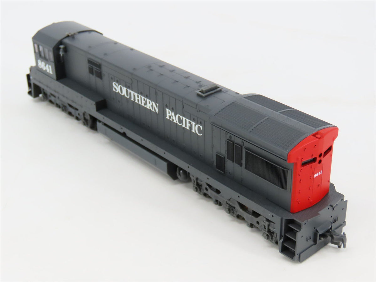 HO Scale Atlas 8527 SP Southern Pacific U33C Diesel Locomotive #8641