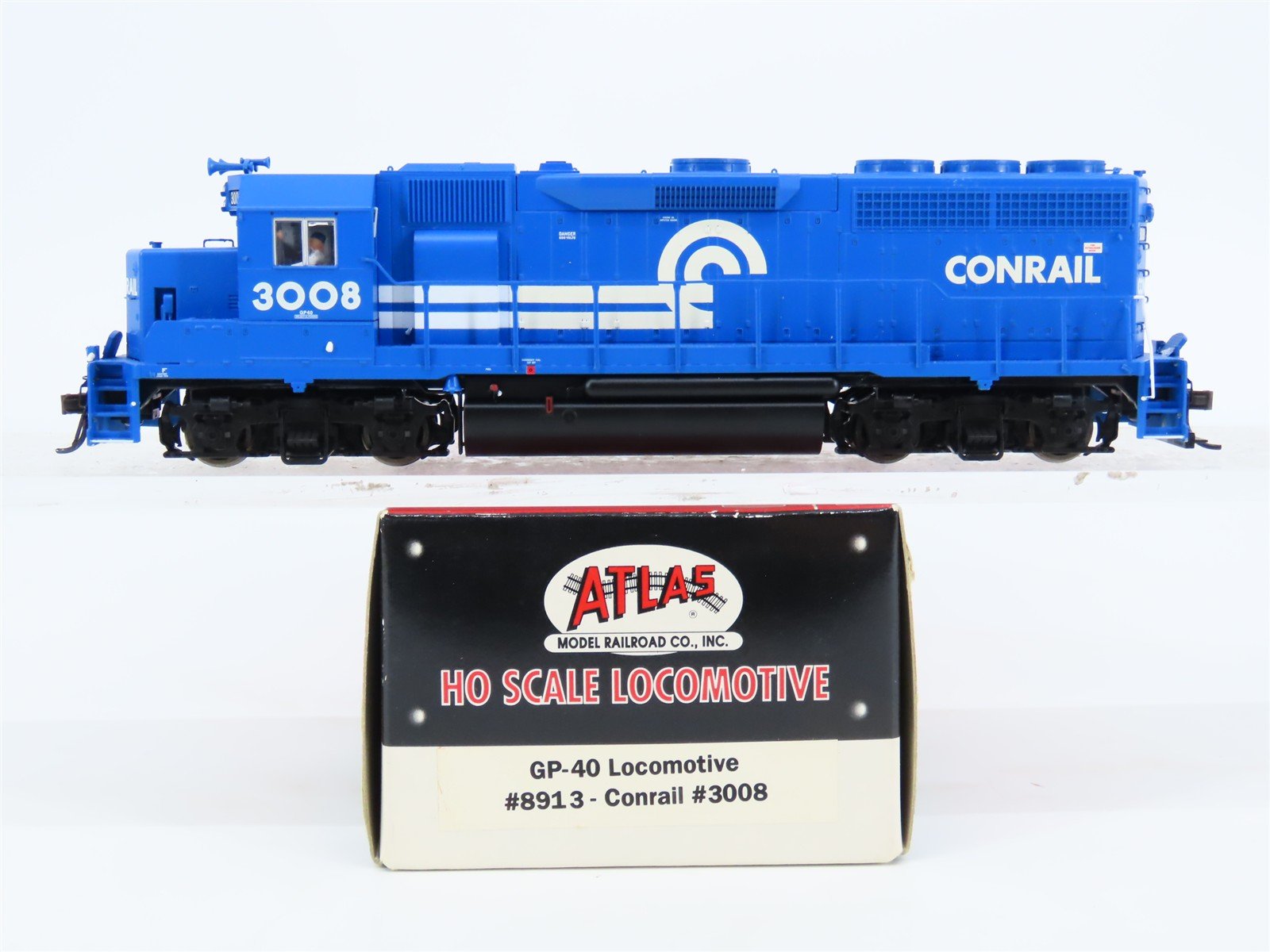 HO Scale Atlas 8913 CR Conrail GP40 Diesel Locomotive #3008