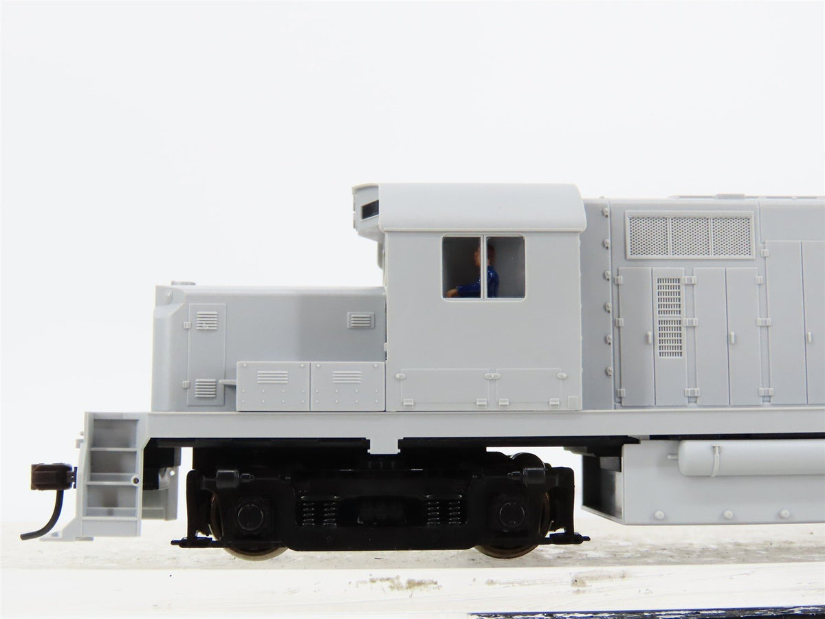 HO Scale Atlas Trainmaster 8380 Undecorated RS-32 w/o DB Diesel Locomotive