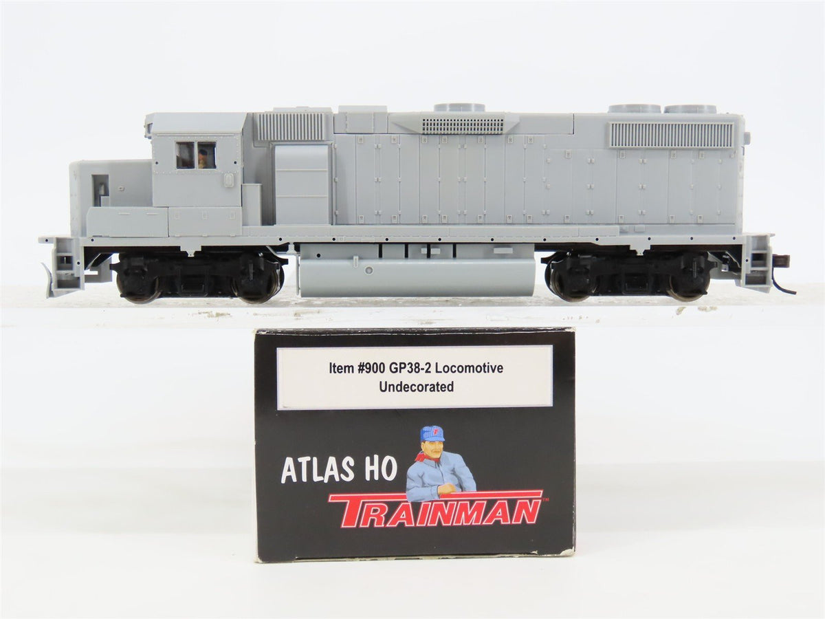 HO Scale Atlas Trainman 900 Undecorated GP38-2 Diesel Locomotive