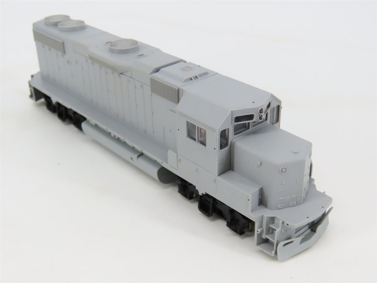 HO Scale Atlas Trainman 900 Undecorated GP38-2 Diesel Locomotive