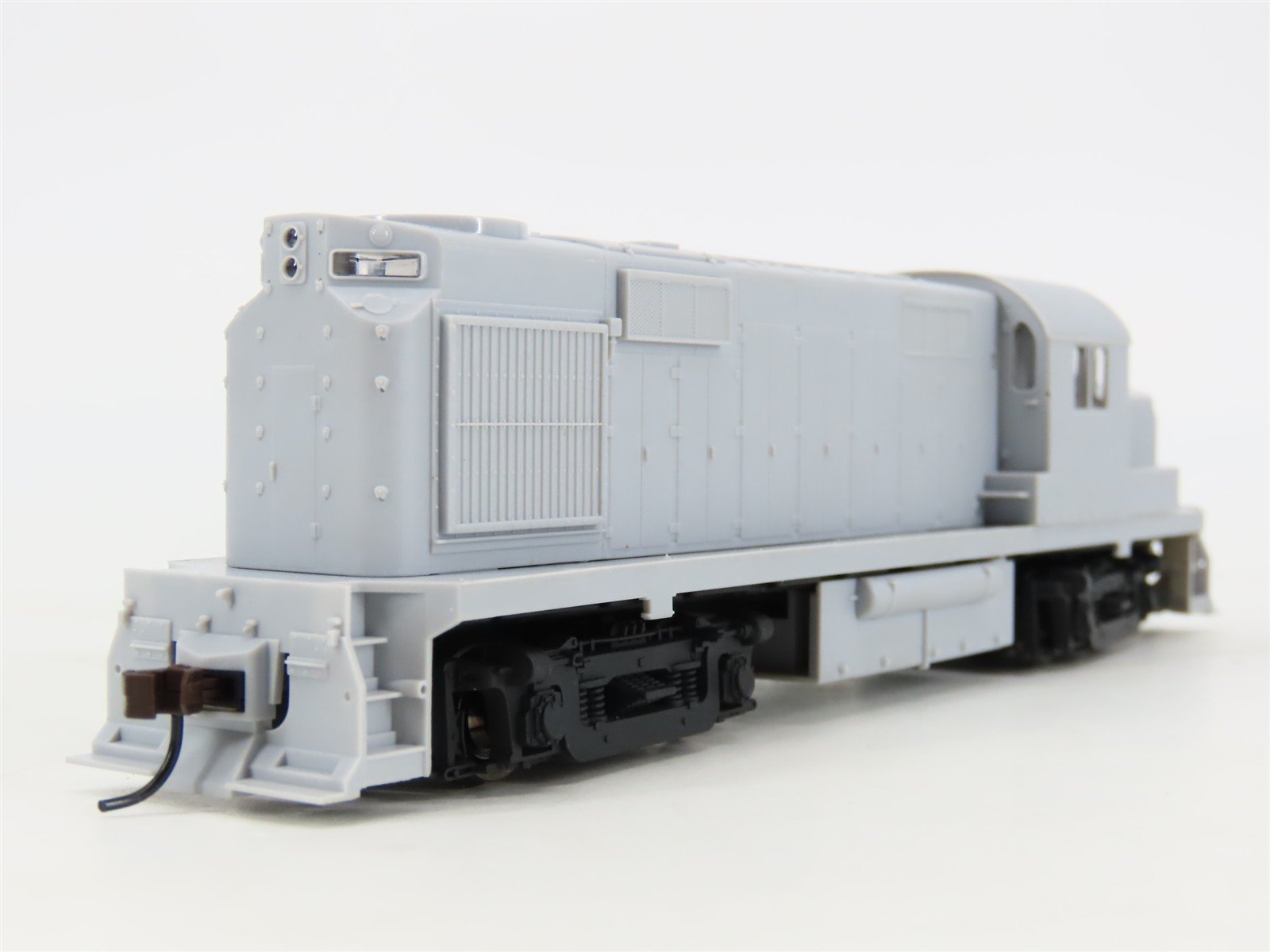 HO Scale Atlas Trainman 10001505 Undecorated RS32 Diesel Locomotive