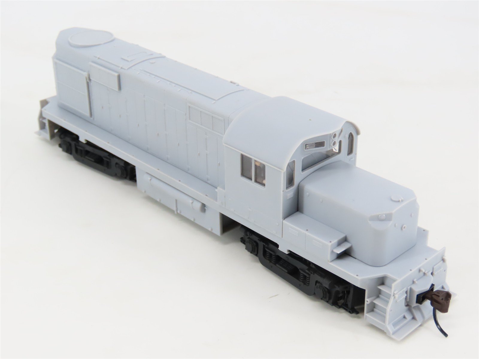 HO Scale Atlas Trainman 10001505 Undecorated RS32 Diesel Locomotive