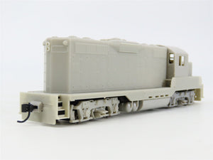 HO Scale Walthers Mainline 910-10400 Undecorated GP9 Ph II Diesel Locomotive
