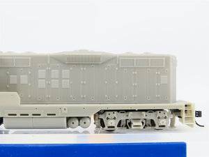 HO Scale Walthers Mainline 910-10400 Undecorated GP9 Ph II Diesel Locomotive