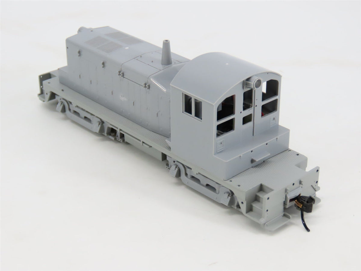 HO Scale Walthers Mainline 910-9200 Undecorated SW1 Diesel Locomotive