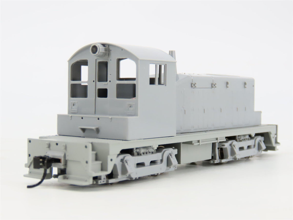 HO Scale Walthers Mainline 910-9200 Undecorated SW1 Diesel Locomotive