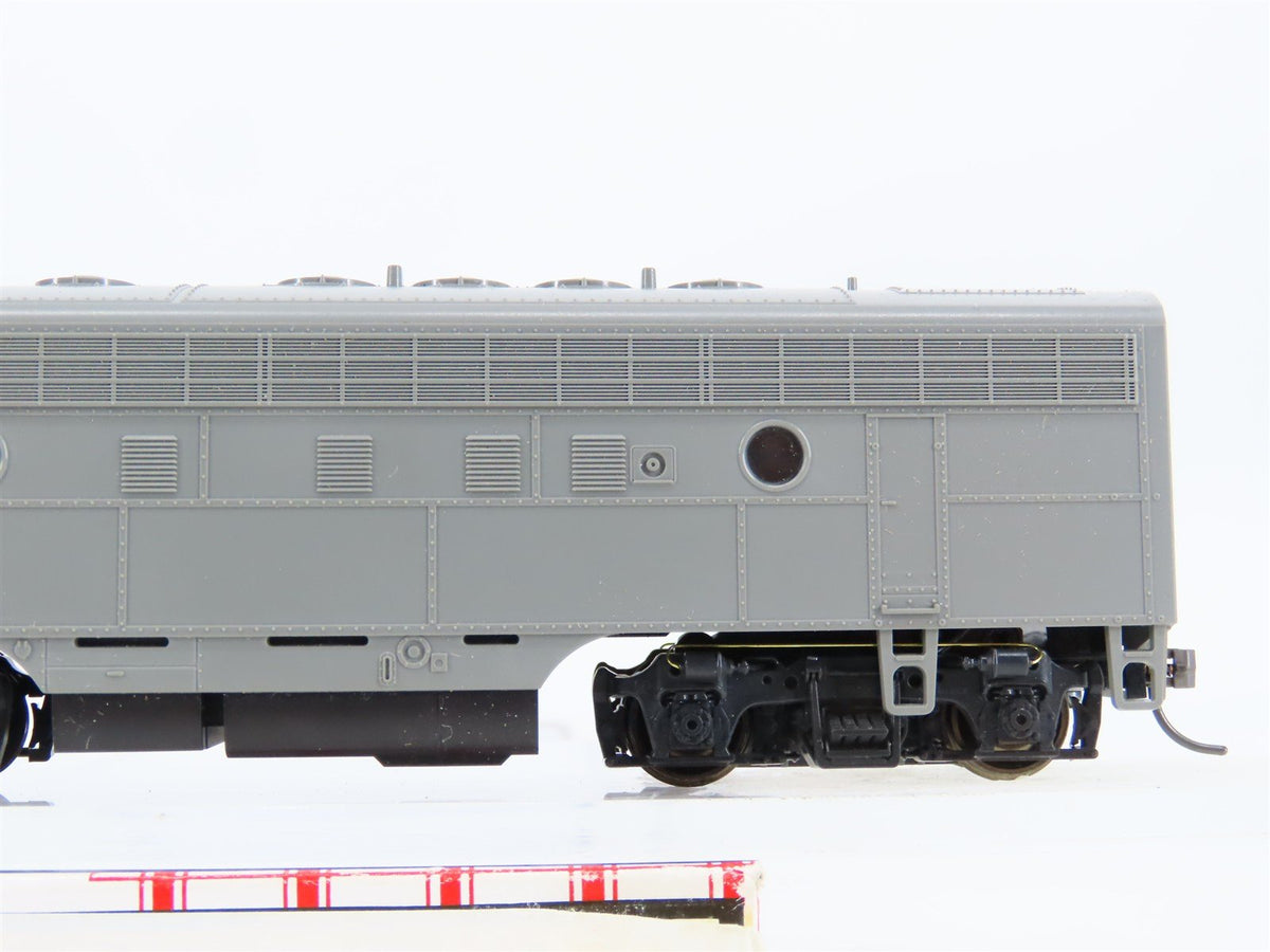 HO Scale Stewart Hobbies 9000 Undecorated F7A Diesel Locomotive