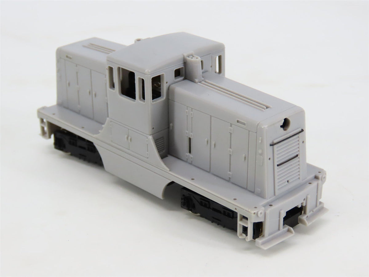 HO Scale Bachmann Spectrum 80001 Undecorated GE 44-Tonner Diesel Locomotive