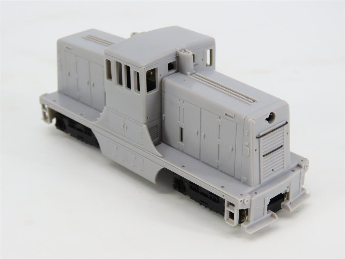 HO Scale Bachmann Spectrum 80001 Undecorated GE 44-Tonner Diesel Locomotive