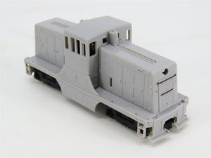 HO Scale Bachmann Spectrum 80001 Undecorated GE 44-Tonner Diesel Locomotive