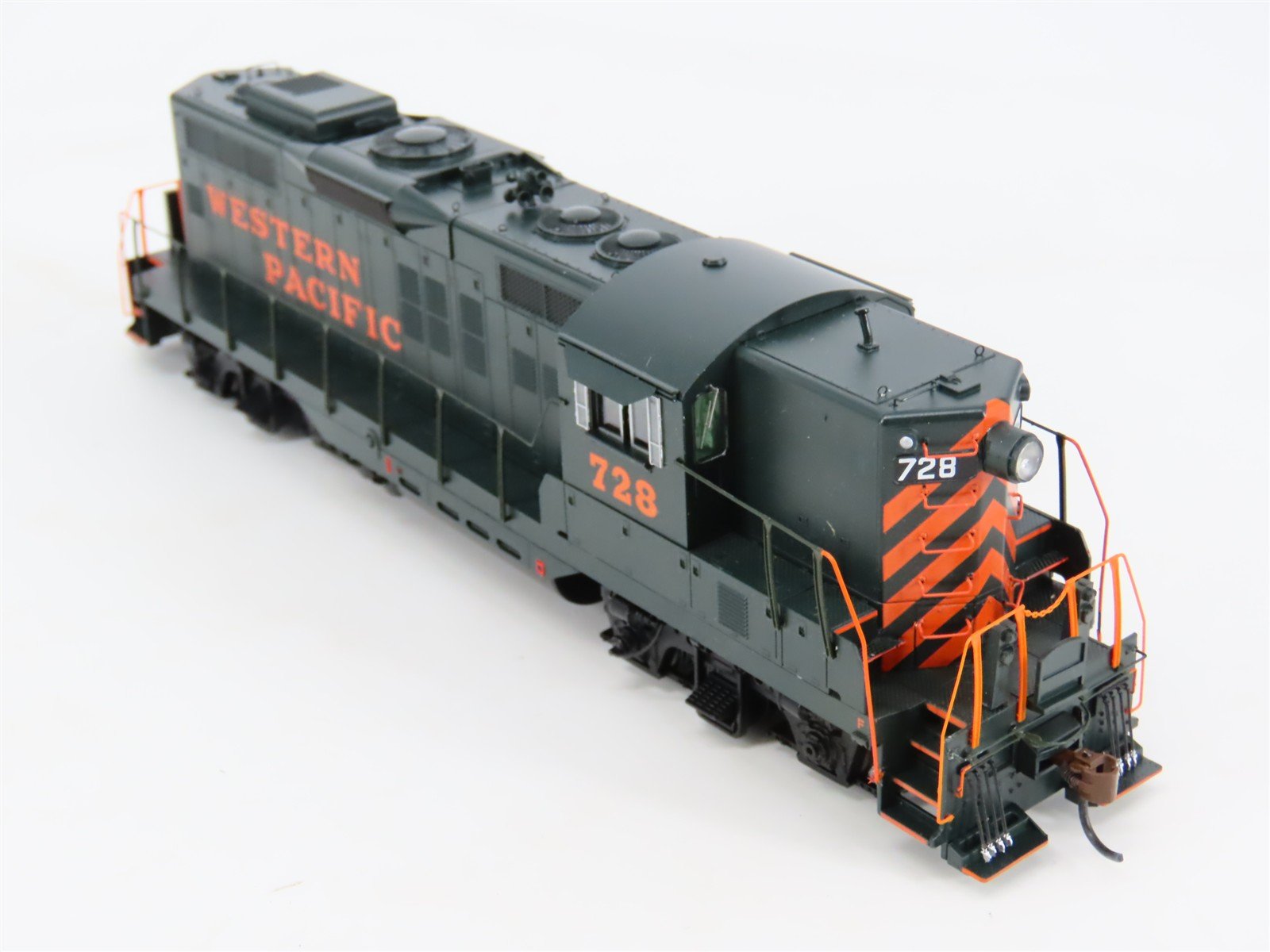 HO Scale Athearn Genesis G62543 WP Western Pacific GP9 Diesel Locomotive #728