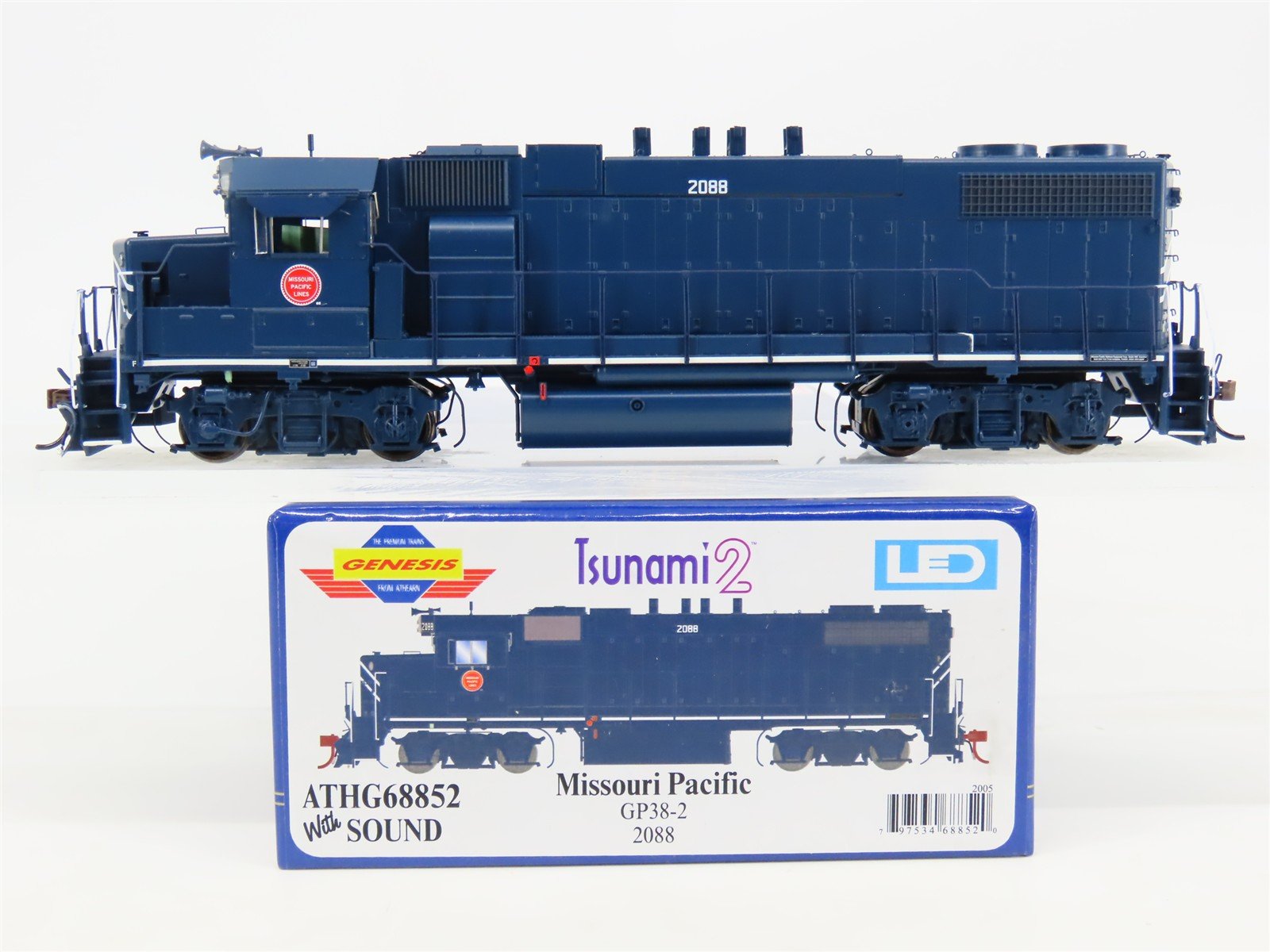 HO Scale Athearn Genesis ATHG68852 MP Railway GP38-2 Diesel #2088 w/DCC & Sound