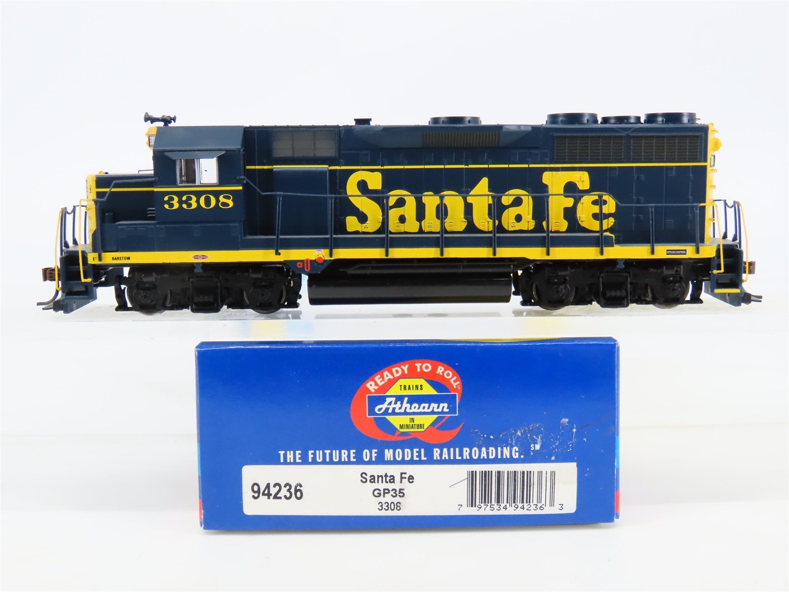 HO Scale Athearn 94236 ATSF Santa Fe GP35 Diesel Locomotive #3308