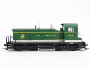 HO Scale KATO SOU Southern Railway NW2 Diesel Switcher #6052 - Custom