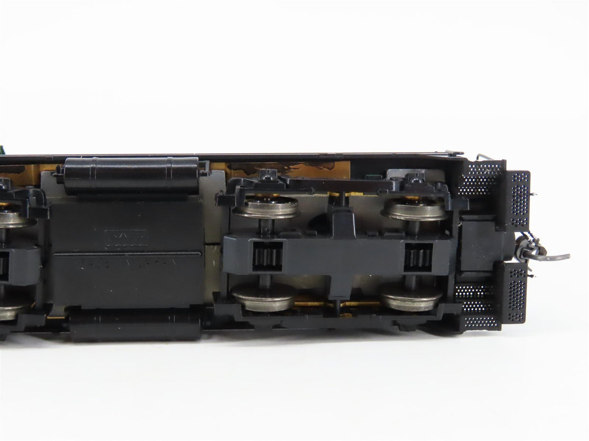 HO Scale KATO SOU Southern Railway NW2 Diesel Switcher #6052 - Custom