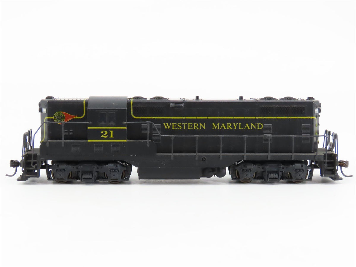 HO Scale KATO WM Western Maryland &quot;Fireball&quot; EMD GP7 Diesel #21 - DCC ONLY