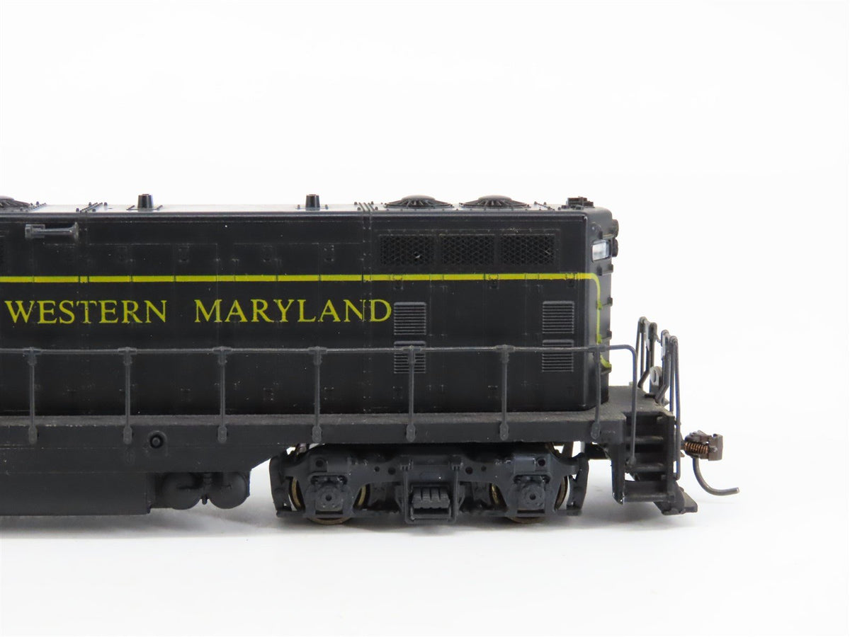 HO Scale KATO WM Western Maryland &quot;Fireball&quot; EMD GP7 Diesel #21 - DCC ONLY