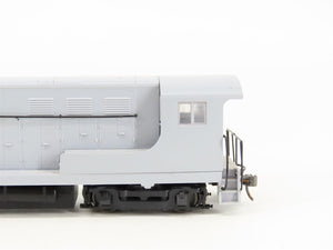 HO Scale Walthers Undecorated FM H10-44 Diesel Locomotive