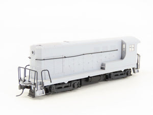 HO Scale Walthers Undecorated FM H10-44 Diesel Locomotive