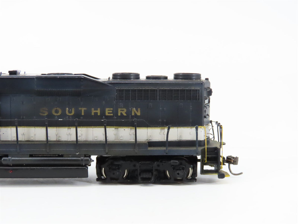 HO Bachmann Spectrum SOU Southern EMD GP30 Diesel #2525 - Custom &amp; Weathered