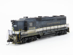 HO Bachmann Spectrum SOU Southern EMD GP30 Diesel #2525 - Custom & Weathered