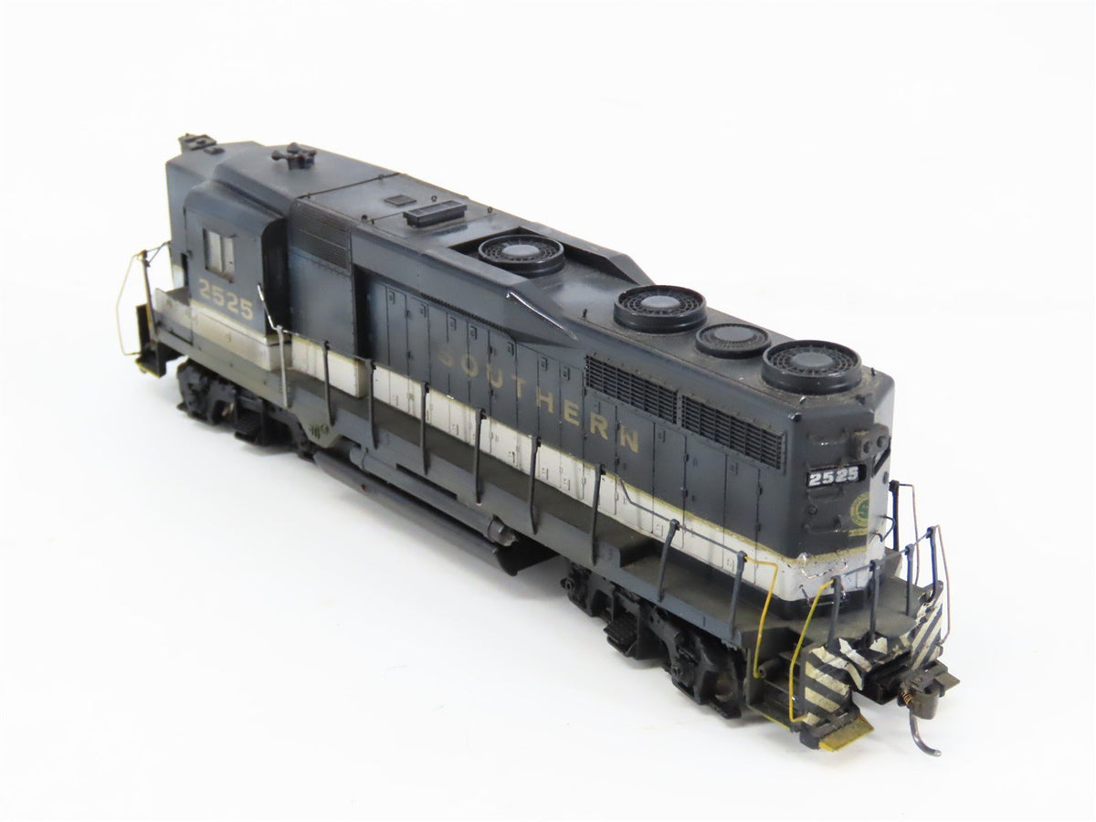 HO Bachmann Spectrum SOU Southern EMD GP30 Diesel #2525 - Custom &amp; Weathered