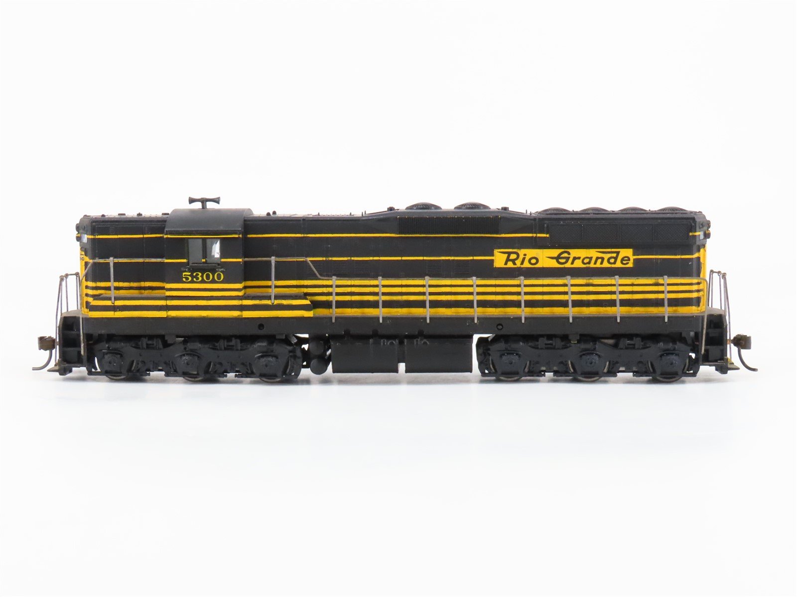 HO Scale Athearn D&RGW Rio Grande EMD SD9 Diesel Locomotive #5300 - Custom