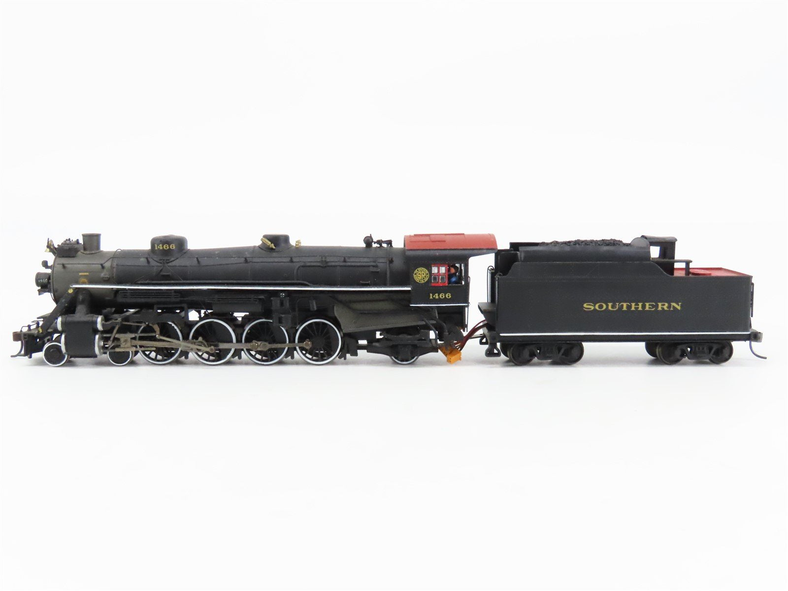 HO Scale Bachmann Spectrum SOU Southern 4-8-2 Steam #1466 w/ DCC - Custom