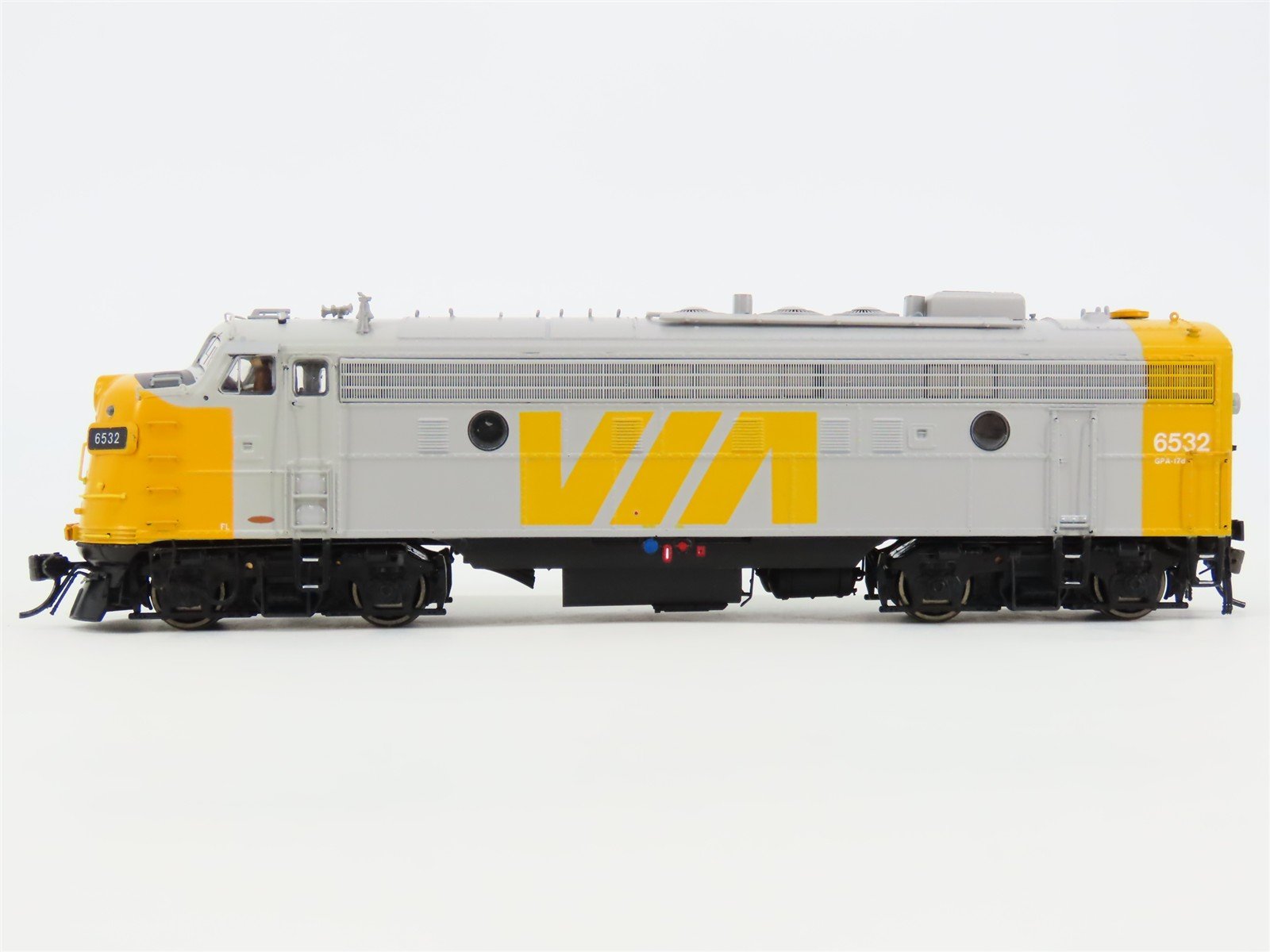 HO Scale Rapido VIA Rail "Grey Ghost" GMD FP9A Diesel #6532 - DCC Ready