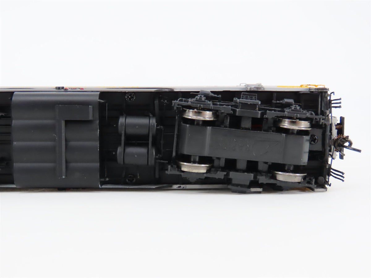 HO Scale Rapido VIA Rail &quot;Grey Ghost&quot; GMD FP9A Diesel #6532 - DCC Ready