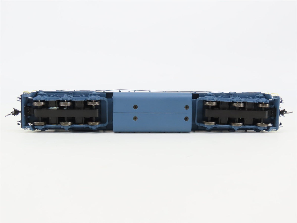 HO InterMountain 49328-02 SCL/L&amp;N Family Lines SD40-2 Diesel #8047 w/ DCC