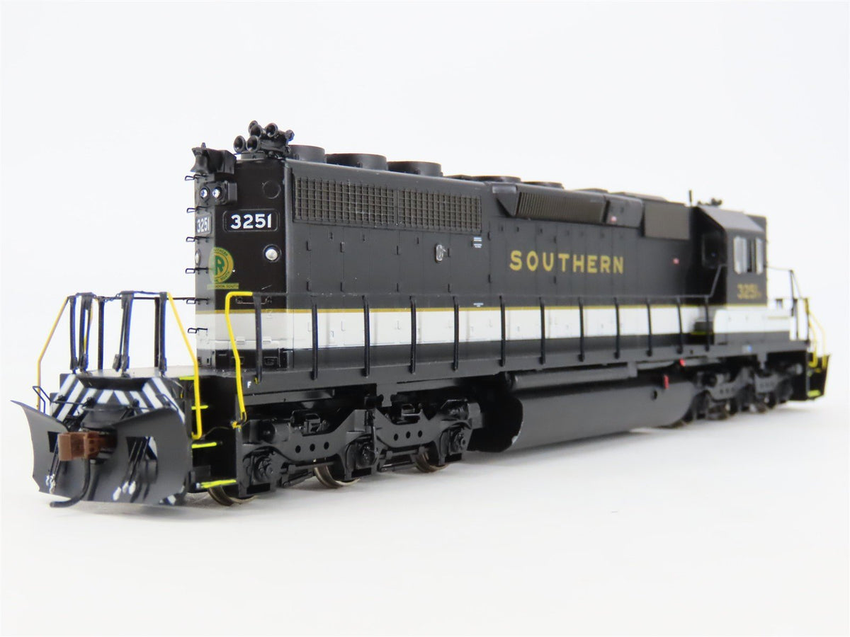 HO Scale Athearn 95184 SOU Southern EMD SD40-2 Diesel #3251R - DCC Ready