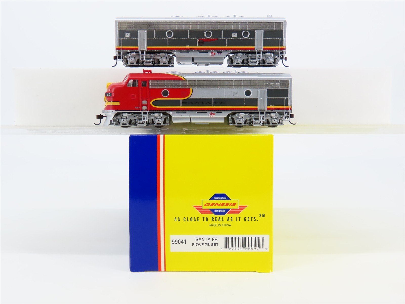 HO Scale Athearn Genesis 99041 ATSF Santa Fe "Warbonnet" F7A/B Ph 2 Diesel Set
