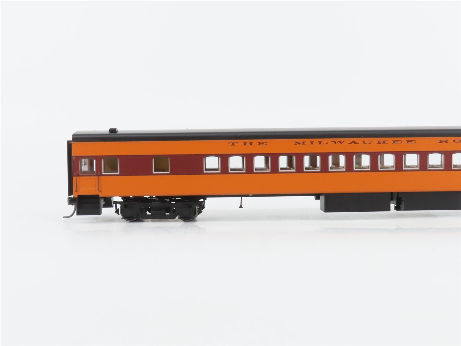 HO Scale Fox Valley Models FVM 10038 MILW Hiawatha Coach Passenger #4435