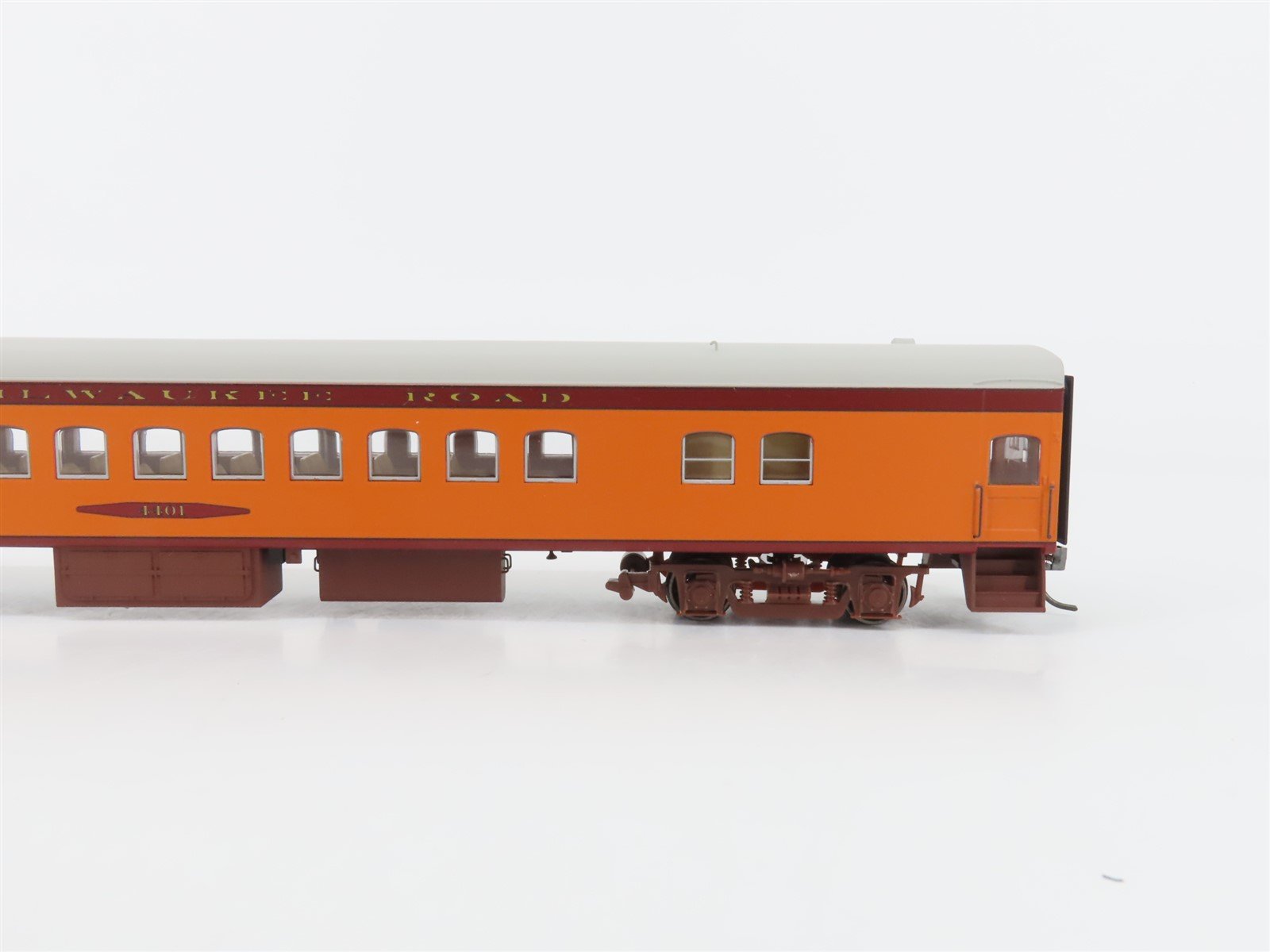 HO Scale Fox Valley Models FVM 10031 MILW Hiawatha Coach Passenger #4401