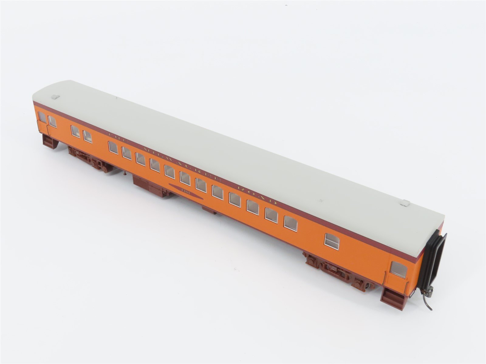 HO Scale Fox Valley Models FVM 10031 MILW Hiawatha Coach Passenger #4401