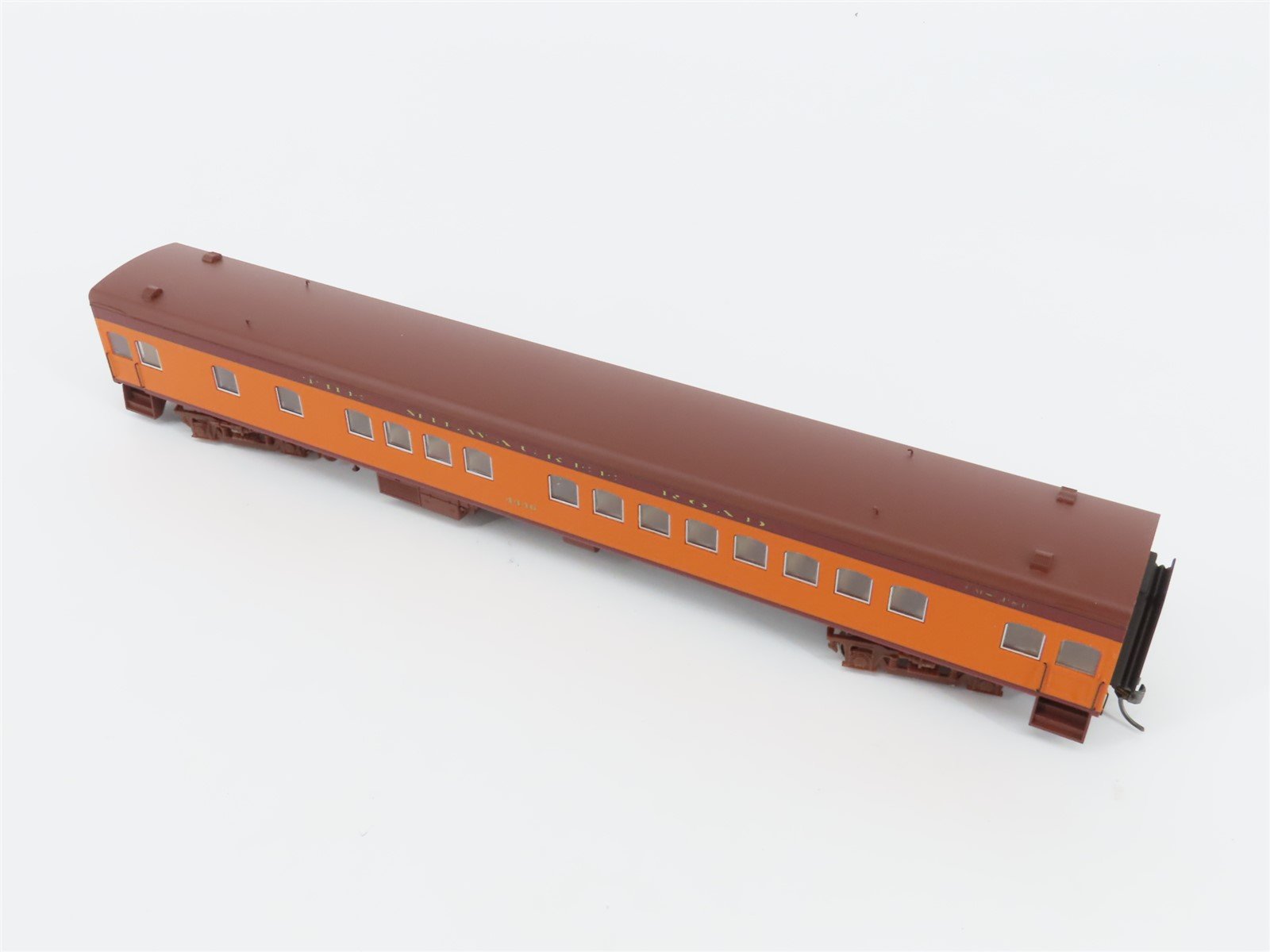 HO Scale Fox Valley Models FVM 10102 MILW Hiawatha Coach Passenger #4446