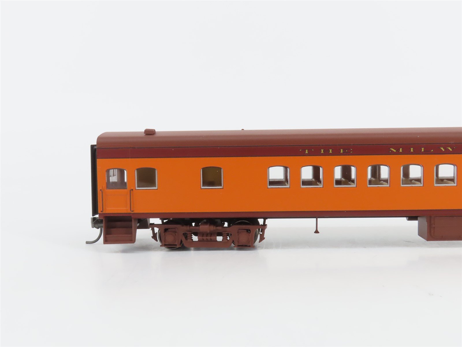 HO Scale Fox Valley Models FVM 10033 MILW Hiawatha Coach Passenger #4404
