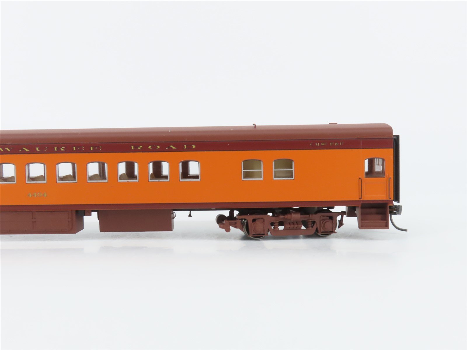 HO Scale Fox Valley Models FVM 10033 MILW Hiawatha Coach Passenger #4404