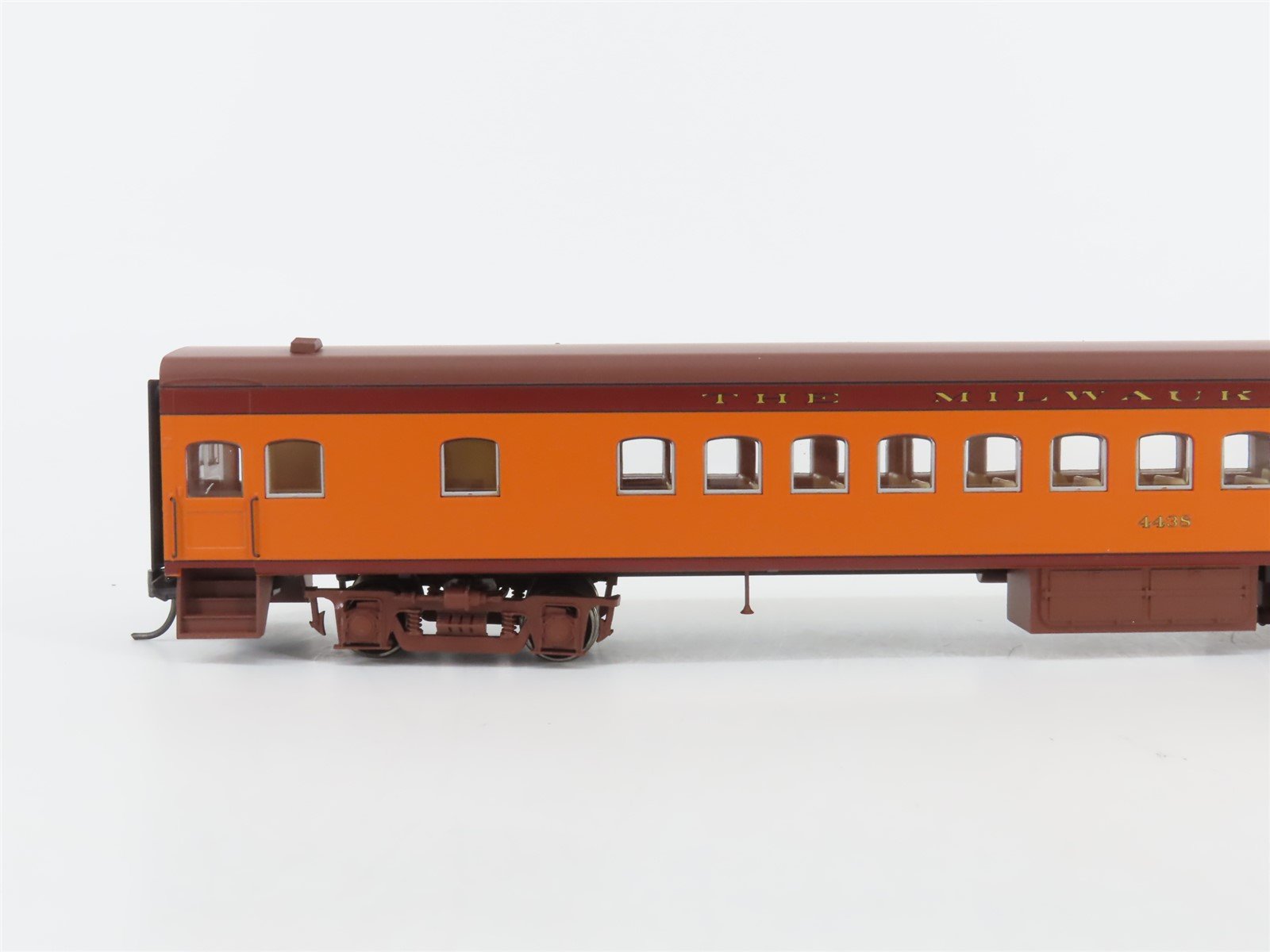 HO Scale Fox Valley Models FVM 10035 MILW Hiawatha Coach Passenger #4438